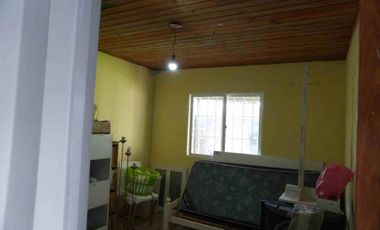 RE/MAX VENDE CASA EN  SANTO TOMÉ CON PATIO.
