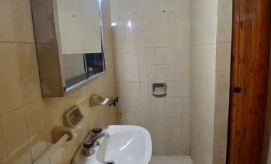 BÂ° SAN RAFAEL: ALQUILO HERMOSA CASA DE 2/3 DORMITORIOS CON PATIO Y COCHERA DOBLE