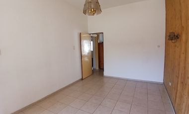 BÂ° SAN RAFAEL: ALQUILO HERMOSA CASA DE 2/3 DORMITORIOS CON PATIO Y COCHERA DOBLE