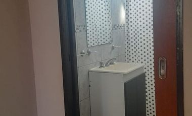 Venta casa c/ cochera para 6 vehiculos Arroyo seco