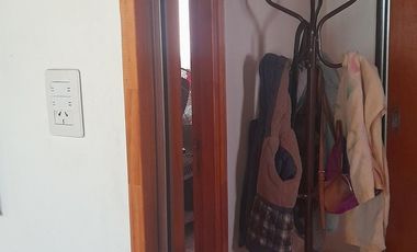 Venta casa c/ cochera para 6 vehiculos Arroyo seco