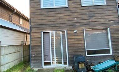 Casa en Arriendo en av los notros 1569