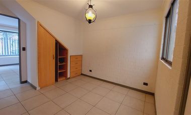 Casa en Venta en Villa Viña Casas Blancas, sector residencial, conexión Ruta 5