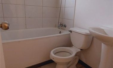 Casa en Venta en Villa Viña Casas Blancas, sector residencial, conexión Ruta 5