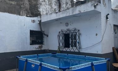 VENTA DE 2 CASAS EN LOTE PROPIO LANUS ESTE