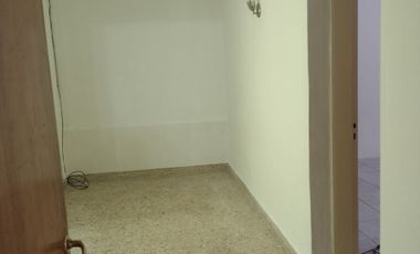 VENTA DE 2 CASAS EN LOTE PROPIO LANUS ESTE