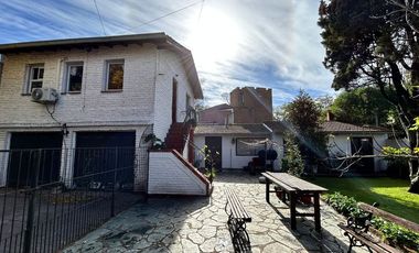 VENTA CHALET QUINCHO GARAJE EL GROSELLAR