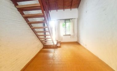 Venta Duplex Castelar Norte 2 ambientes con patio