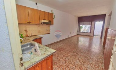 PH en venta BERAZATEGUI 3 AMBIENTES COCHERA
