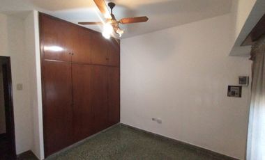 ALQUILER CASA 3 AMB CON PATIO Y COCHERA ITUZAINGO