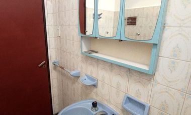 ALQUILER CASA 3 AMB CON PATIO Y COCHERA ITUZAINGO