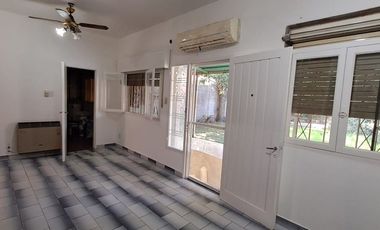 ALQUILER CASA 3 AMB CON PATIO Y COCHERA ITUZAINGO