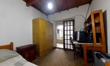 Casa 3 ambientes con patio y terraza