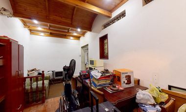 Casa 3 ambientes con patio y terraza