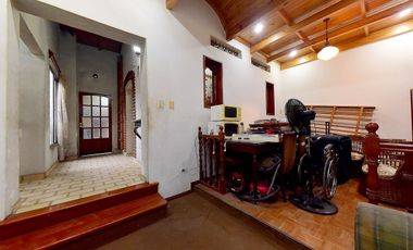 Casa 3 ambientes con patio y terraza