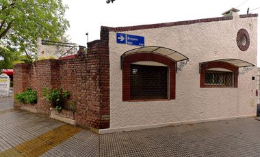 Casa 3 ambientes con patio y terraza