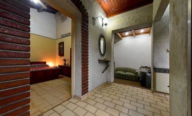 Casa 3 ambientes con patio y terraza
