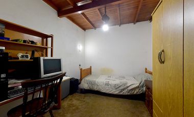 Casa 3 ambientes con patio y terraza
