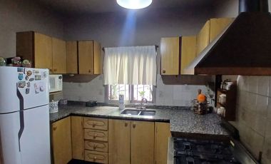 VENTA CASA DE 5 AMBIENTES EN SAN JOSE EXCELENTE