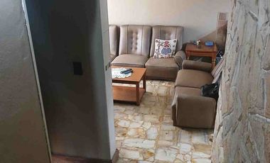 VENTA CASA DE 5 AMBIENTES EN SAN JOSE EXCELENTE