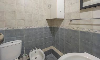 VENTA CASA 3 DORM-COCHERA DOBLE-JARDIN-PILETA