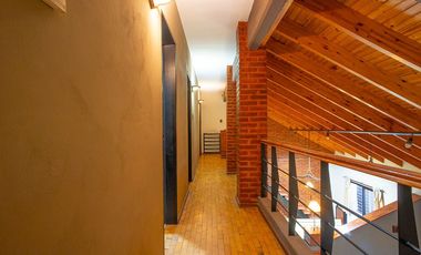 VENTA CASA 3 DORM-COCHERA DOBLE-JARDIN-PILETA
