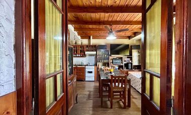 Venta/Permuta Casa 5 amb a refac Caseros Centro