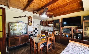 Venta/Permuta Casa 5 amb a refac Caseros Centro