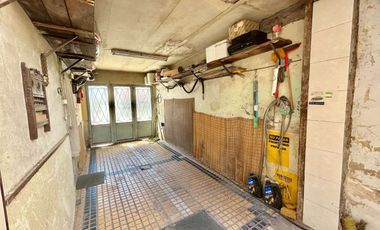 Venta/Permuta Casa 5 amb a refac Caseros Centro