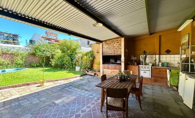 Venta/Permuta Casa 5 amb a refac Caseros Centro