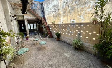 Venta/Permuta Casa 5 amb a refac Caseros Centro