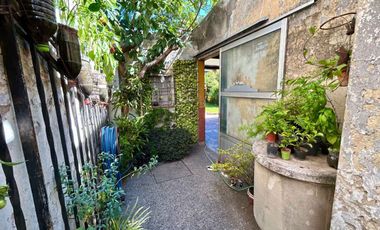 Venta/Permuta Casa 5 amb a refac Caseros Centro