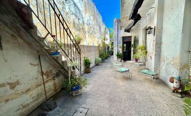 Venta/Permuta Casa 5 amb a refac Caseros Centro