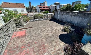 Venta/Permuta Casa 5 amb a refac Caseros Centro