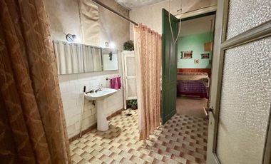 Venta/Permuta Casa 5 amb a refac Caseros Centro