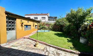 Venta/Permuta Casa 5 amb a refac Caseros Centro