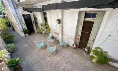 Venta/Permuta Casa 5 amb a refac Caseros Centro