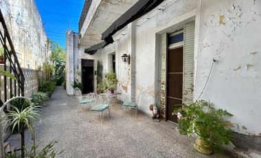 Venta/Permuta Casa 5 amb a refac Caseros Centro