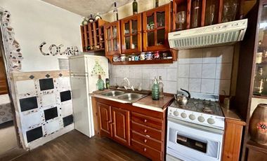 Venta/Permuta Casa 5 amb a refac Caseros Centro