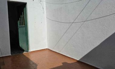 VENTA CASA 4 AMB C/ DEPTO INCLUIDO 3 AMB MORON!!