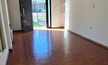 VENTA CASA 4 AMB C/ DEPTO INCLUIDO 3 AMB MORON!!