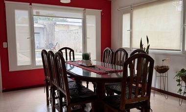 CASA EN VENTA EN PEHUAJO CON QUINCHO Y PILETA