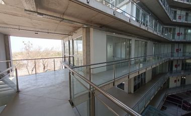 OFICINAS EN VENTA ETAPA I RIO ARRIBA VISTA AL RIO