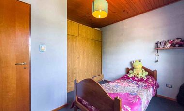 CASA EN VENTA EN ALEJANDRO KORN  CON COCHERA