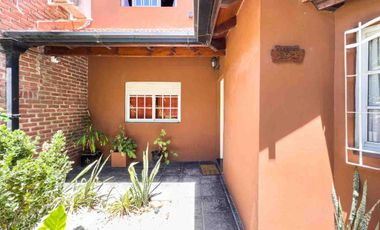 CASA EN VENTA EN ALEJANDRO KORN  CON COCHERA