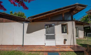 CASA DE UN DORMITORIO VENTA VILLA ELISA CON PARQUE