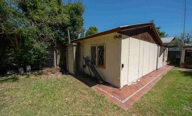 CASA DE UN DORMITORIO VENTA VILLA ELISA CON PARQUE