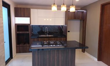 Casa en venta en Monte Magno: 4 habitaciones y jardín con mas de 50 m2