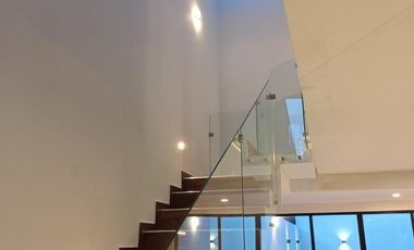 Casa en venta en Monte Magno: 4 habitaciones y jardín con mas de 50 m2