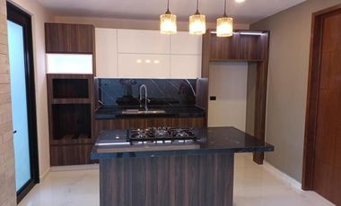 Casa en venta en Monte Magno: 4 habitaciones y jardín con mas de 50 m2